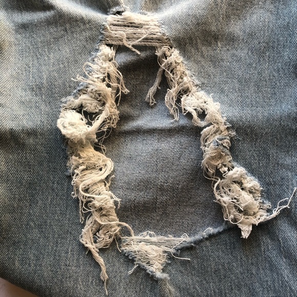 Universal Thread - Picture 10 of 12